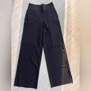 EUC Athleta Cosmic Pant size Small.